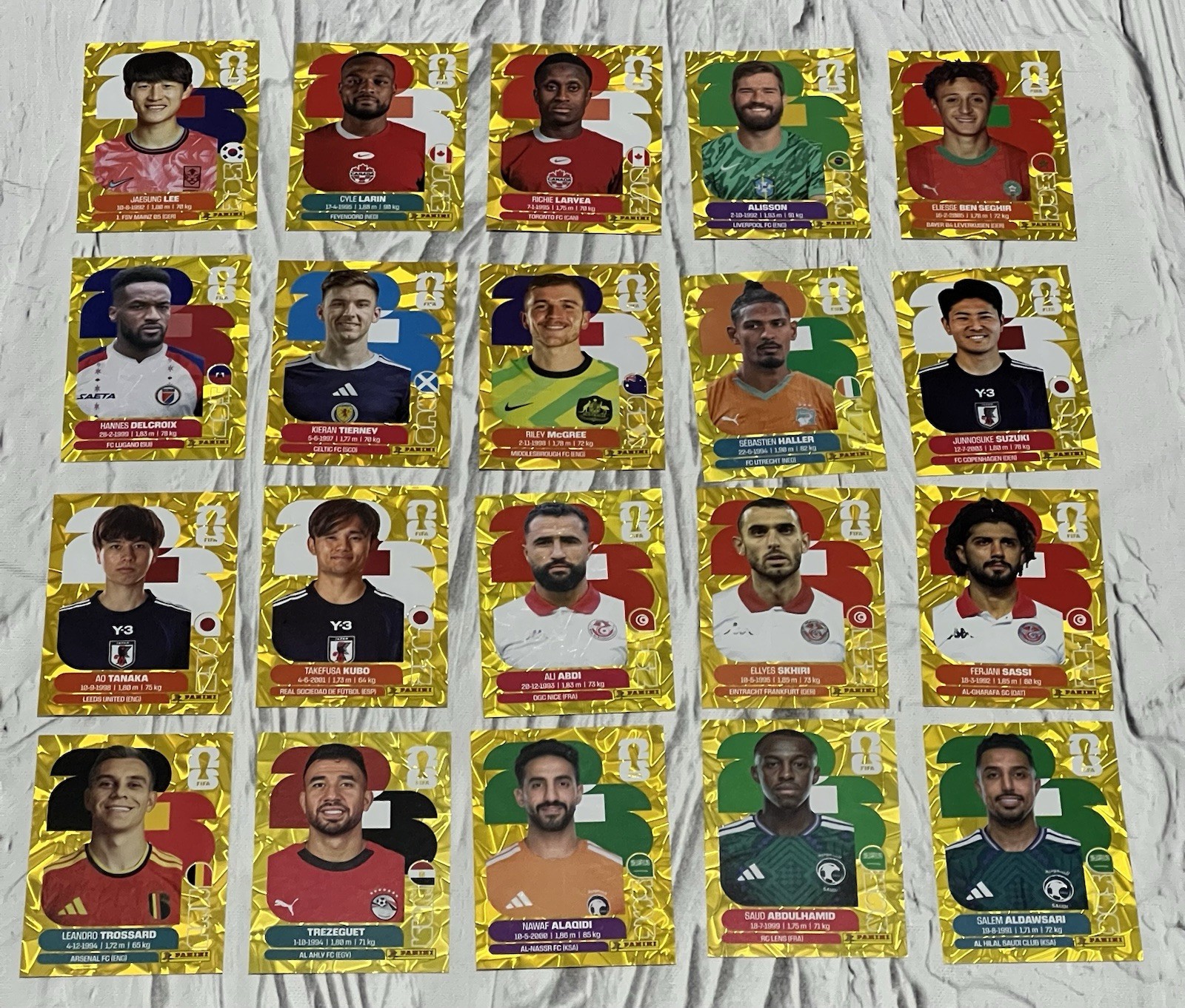 20x Panini FIFA Soccer World Cup 2026 Mix of Gold Crumple Stickers 20x Panini FIFA Soccer World Cup 2026 Mix of Gold Crumple Stickers