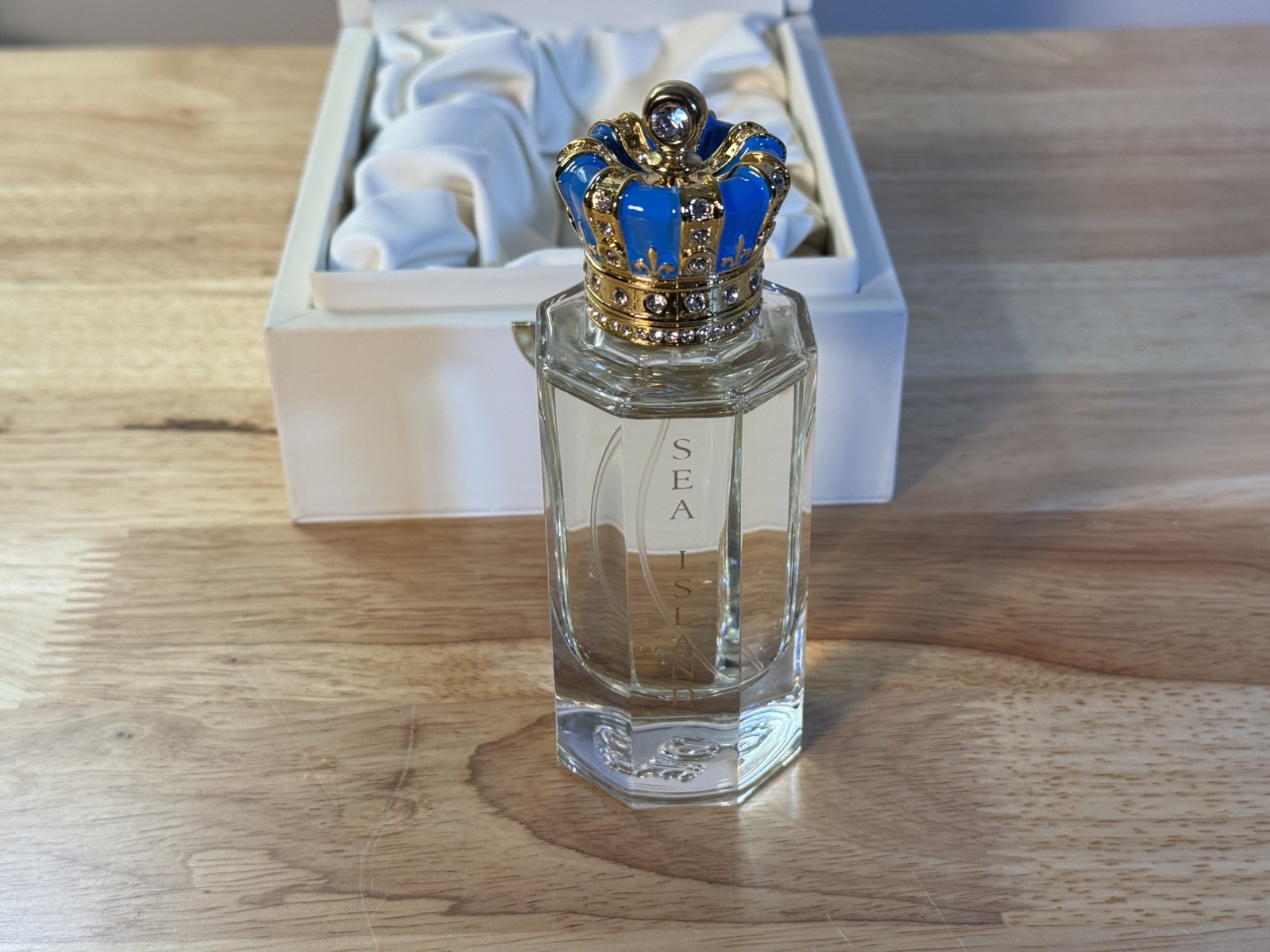 Royal Crown Sea Island Unisex (U) 3.4 oz 100ML NIB Royal Crown Sea Island Unisex (U) 3.4 oz 100ML NIB