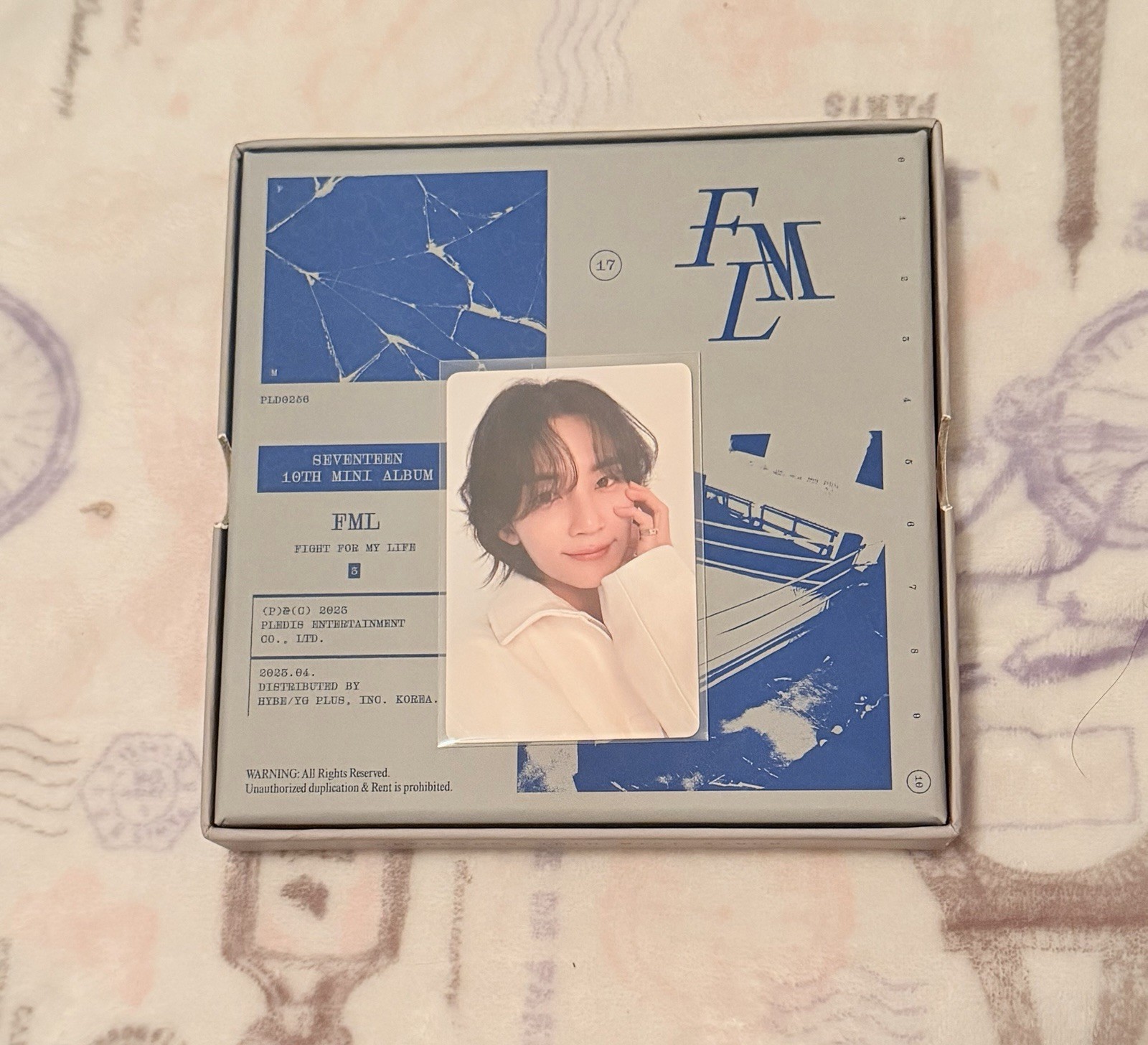Rare SEVENTEEN Jeonghan ALWAYS YOURS Photocard Version C And FML Album Rare SEVENTEEN Jeonghan ALWAYS YOURS Photocard Version C And FML Album