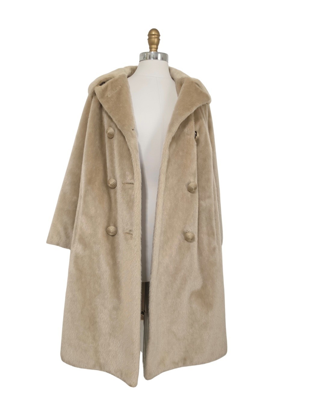 Vintage 1960s Double-Breasted Faux Fur Cream Women\'s Overcoat Vintage 1960s Double-Breasted Faux Fur Cream Women\'s Overcoat