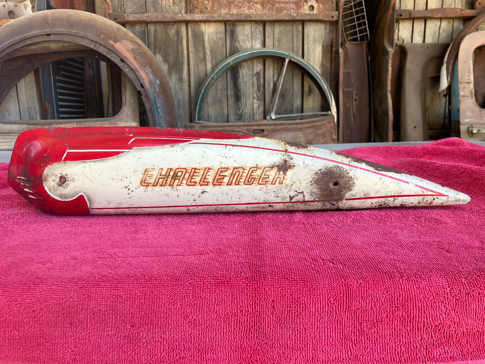 1946 INTO THE 1950S SCHWINN STRAIGHT BAR TANK SIDE IN ORIGINAL PAINT 1946 INTO THE 1950S SCHWINN STRAIGHT BAR TANK SIDE IN ORIGINAL PAINT