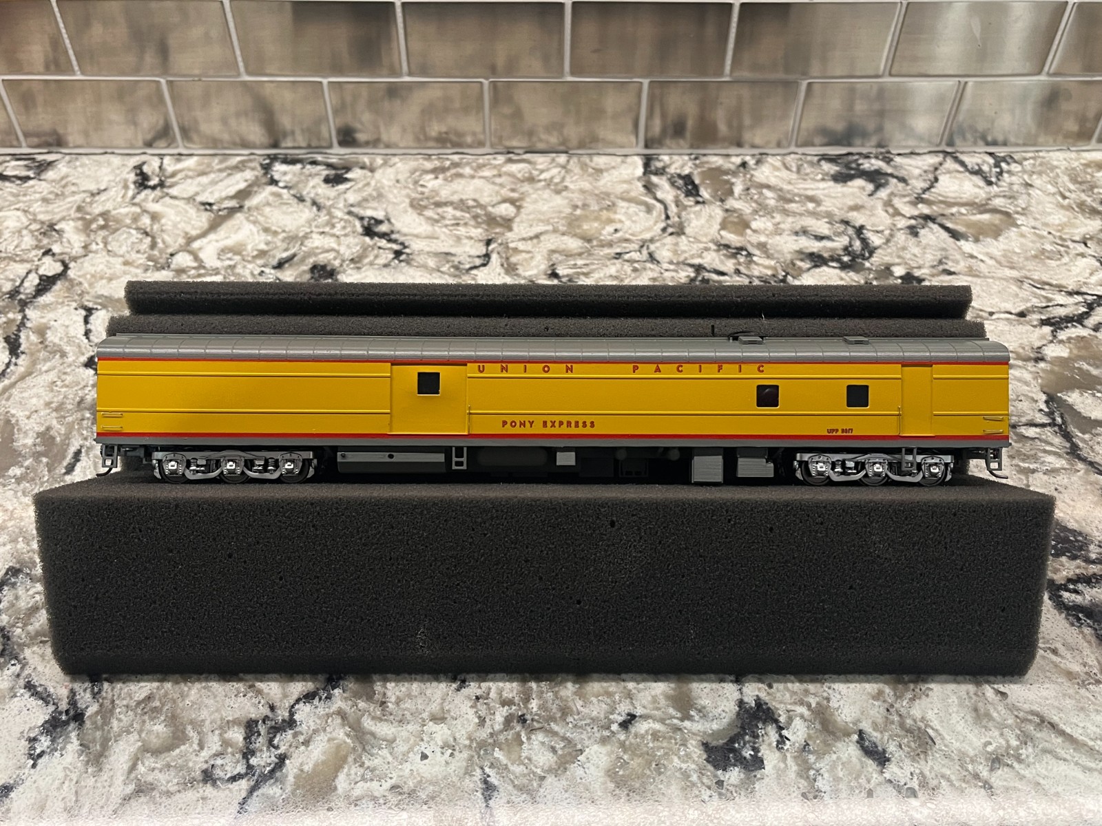 Custom Union Pacific UP Pony Express HO ACF Baggage 4014 Excursion Support Car