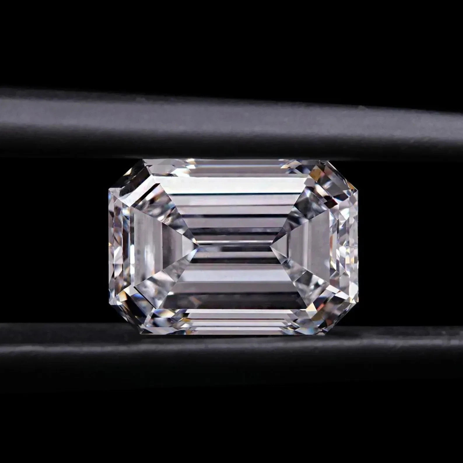 10.04 Ct Lab Grown CVD Diamond Emerald Cut Loose D Color VVS1 Clarity Certified