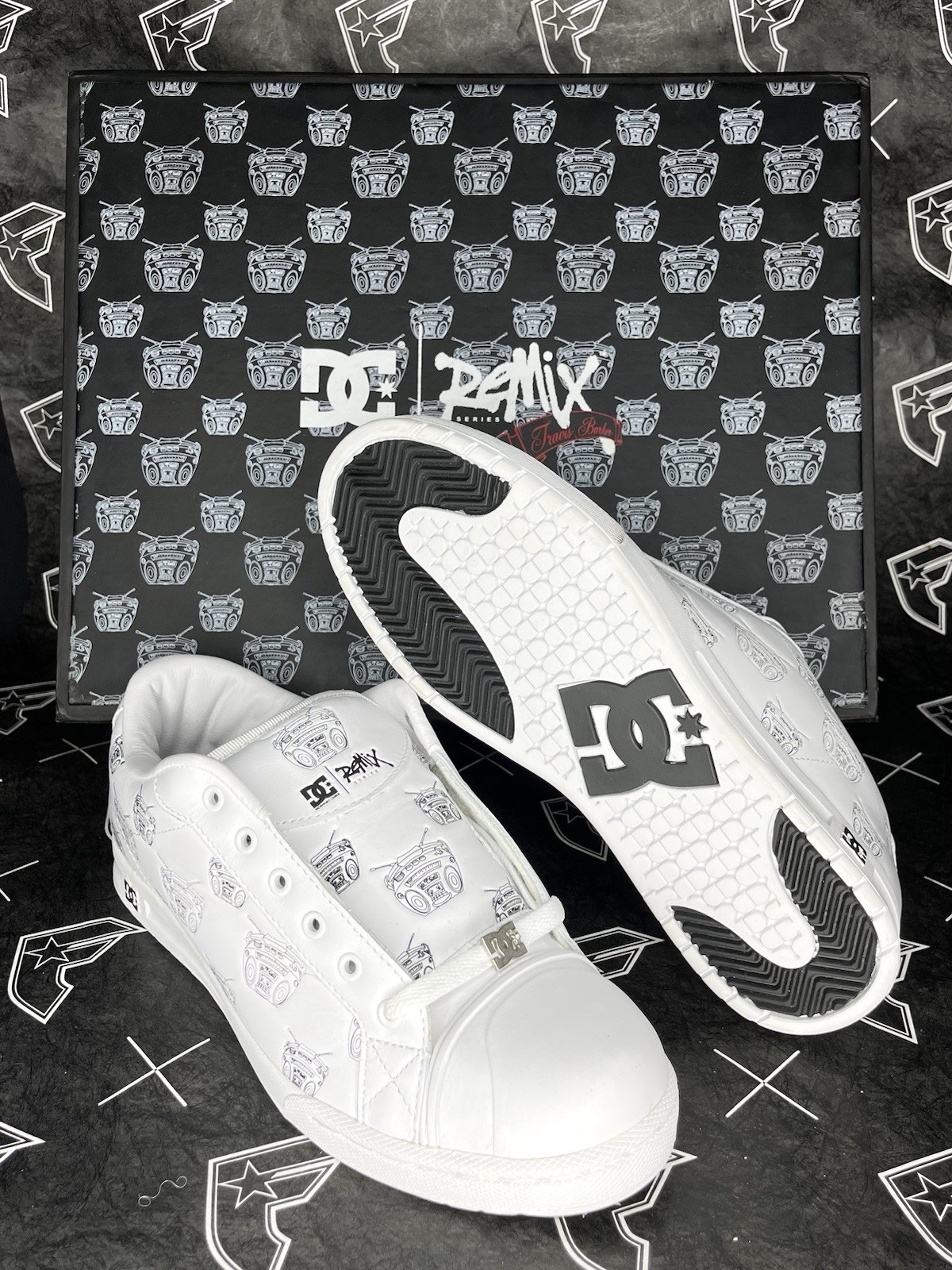 RARE Travis Barker DC Remix Shoes 9.5 NEW Blink 182 Boombox NWB Y2K Skateboard
