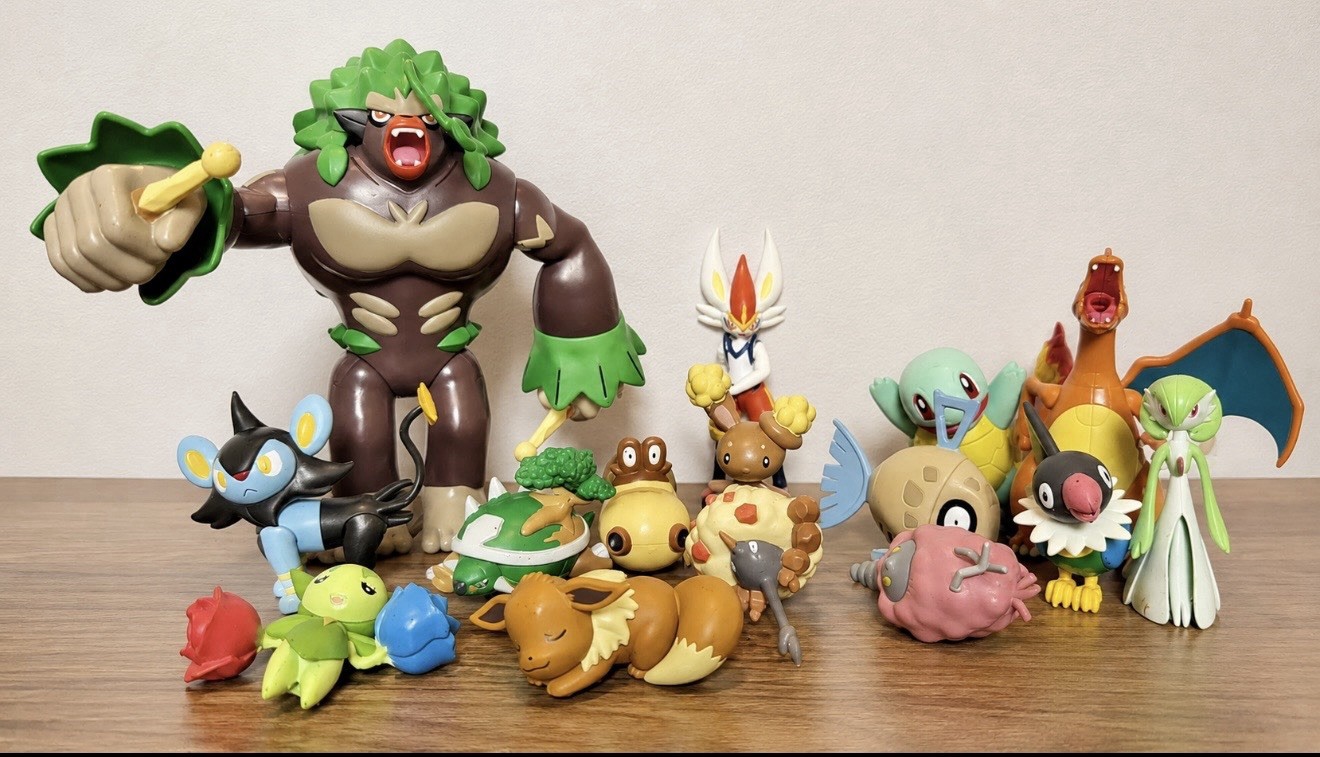 Pokémon Figure Lot Rillaboom Charizard Cinderace Gardevoir Eevee TOMY Jazwares