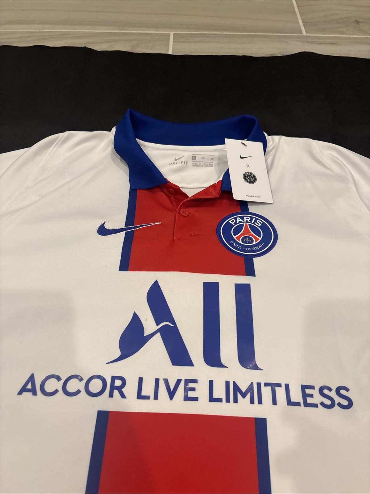 Nike X-Large PSG Away Jersey CD4241-101 White-Red-Blue NWT Nike X-Large PSG Away Jersey CD4241-101 White-Red-Blue NWT