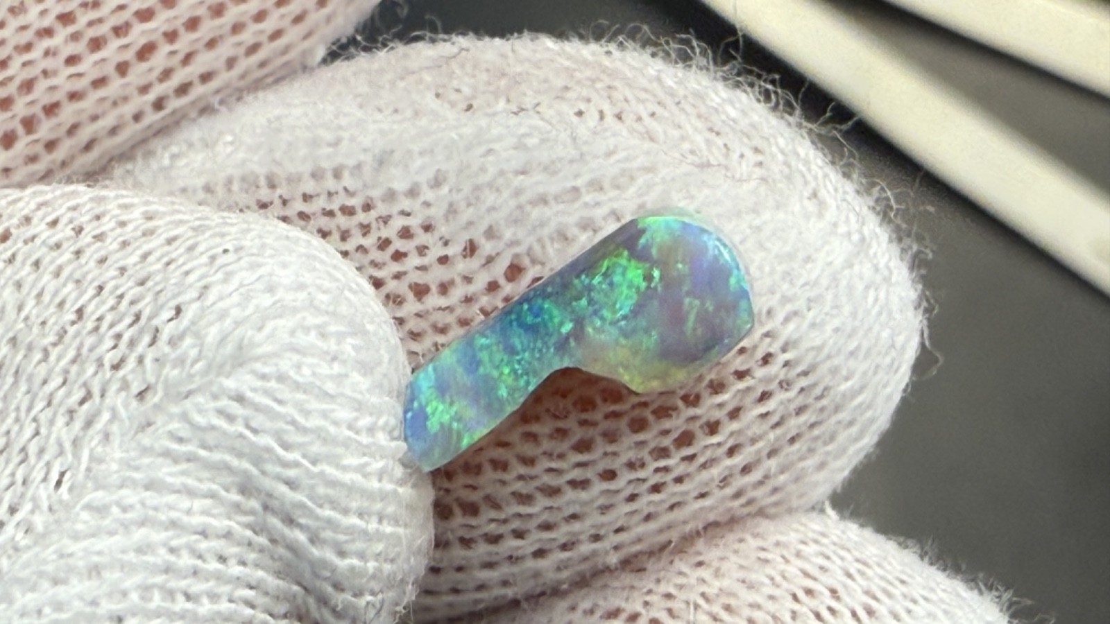 1ct Australian Coober Pedy Crystal Opal Rough Klaus’s Rush Archive Wet Gem 34