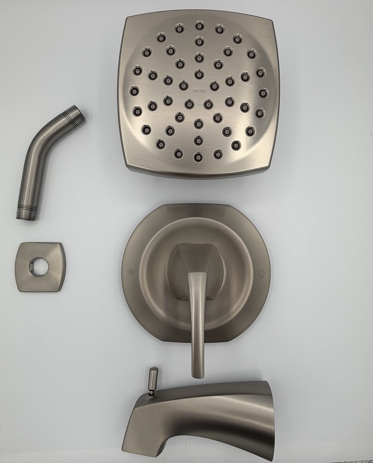 Moen Lindor 82504SRN Spot Resist Posi-Temp Tub/Shower - Brushed Nickel *Read