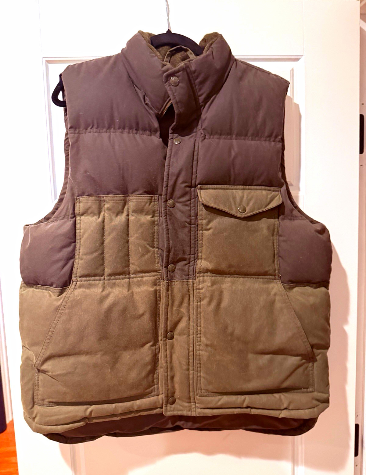 Filson Men\'s Quilted Insulated Puffer Vest Green/Brown Zip Snap Stand Collar L