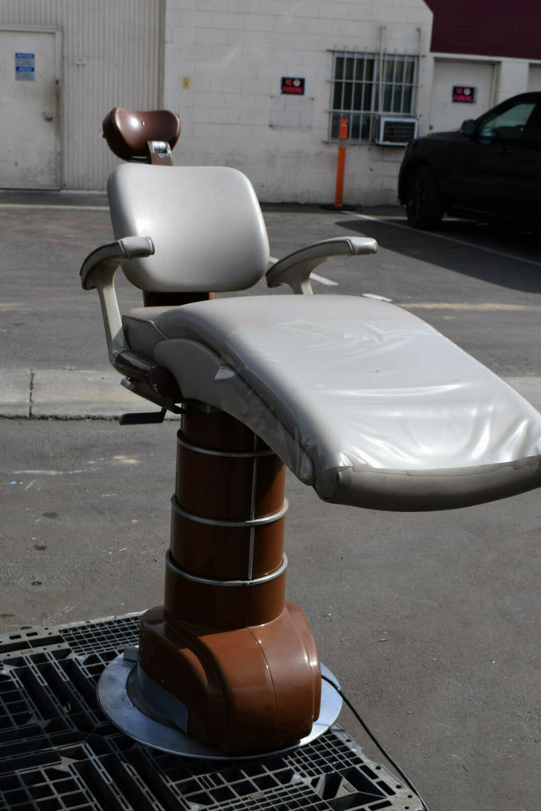 Vintage WEBER Dentist Dental Electric Powered Chair Exam Oral Tatoo Esthetician
