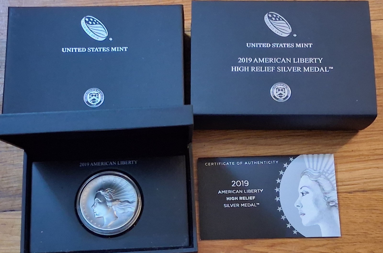 2019 P American Liberty 2.5oz .999 Fine Silver Medal, High Relief,Box & COF 2019 P American Liberty 2.5oz .999 Fine Silver Medal, High Relief,Box & COF