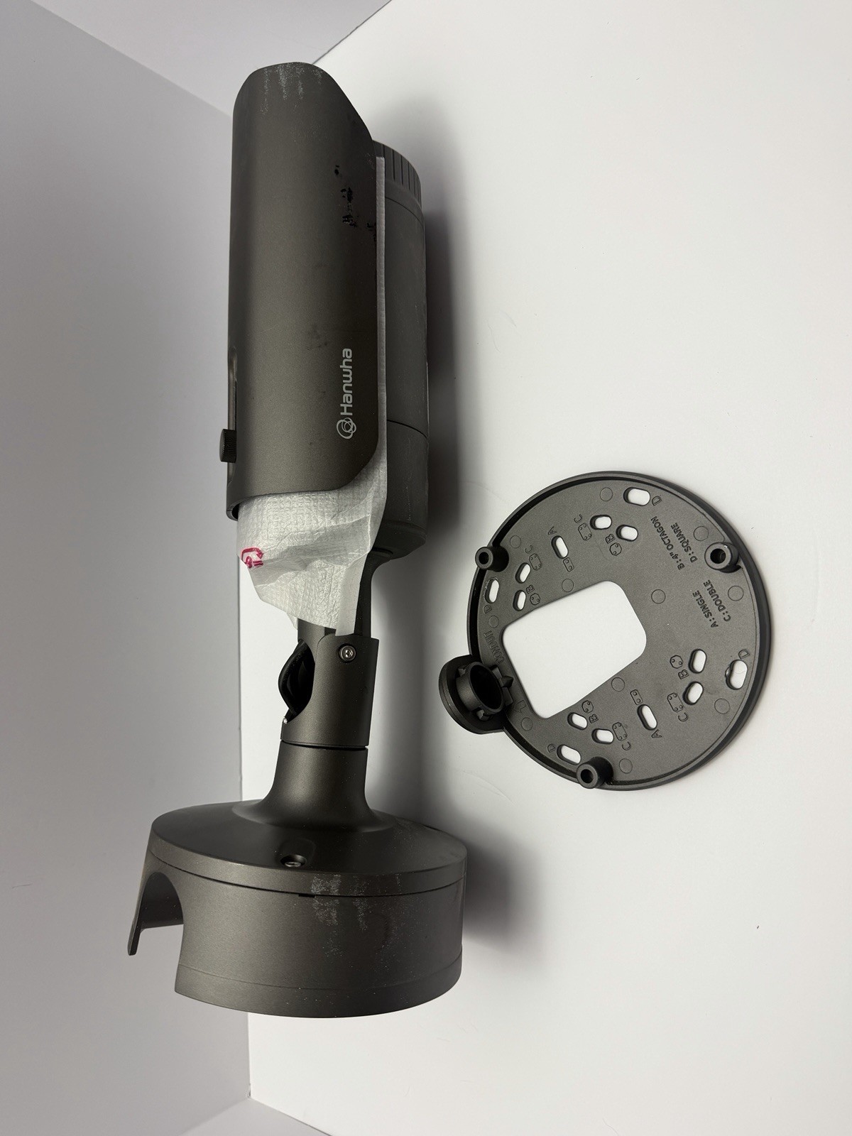 Hanwha Vision XNO-9082R Outdoor Netowrk Bullet Camera Hanwha Vision XNO-9082R Outdoor Netowrk Bullet Camera