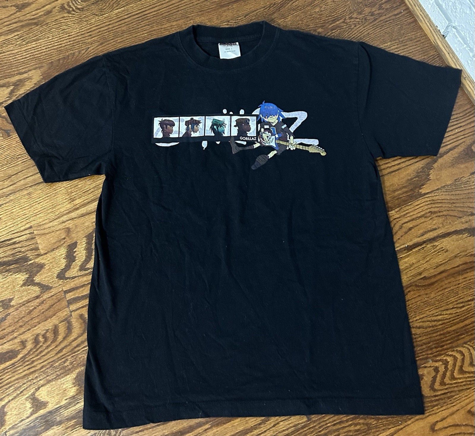 Vintage Gorillaz 2000s Demon days album Very Rare item Size Large Vintage Gorillaz 2000s Demon days album Very Rare item Size Large