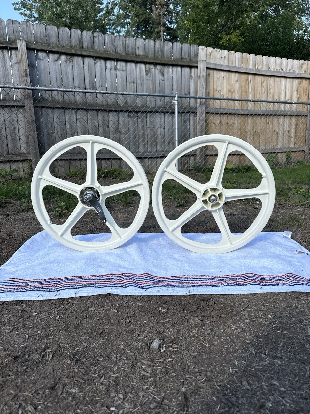 Old School White BMX Skyway Tuff ll 20in Mag Wheel Set Vintage OEM HARO MASTER
