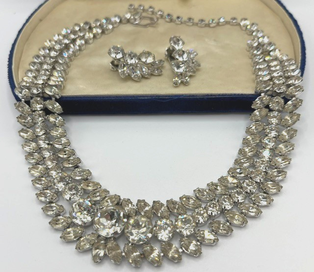 Stunning Vintage Eisenberg, 3 Piece Jewelry Set, Necklace & Earrings, W/ Box Stunning Vintage Eisenberg, 3 Piece Jewelry Set, Necklace & Earrings, W/ Box