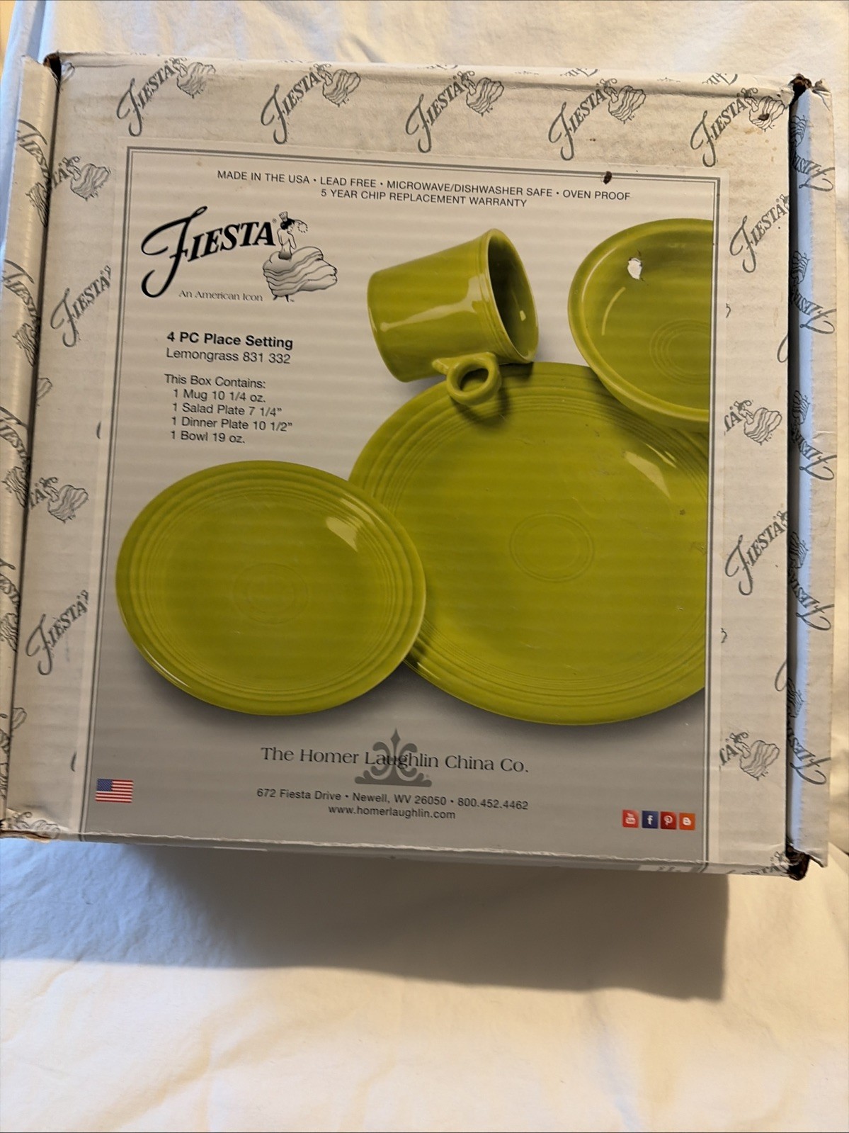 FIESTAWARE 4-Piece Place Setting retired LEMONGRASS New in Box Not Used