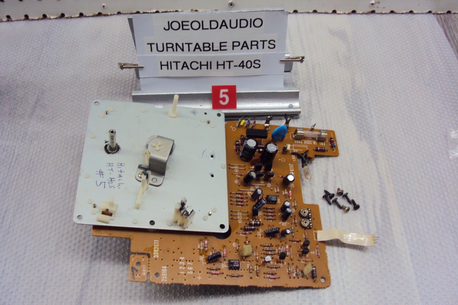 Hitachi HT-40S Turntable Main Function Board. Tested. Parting Out Entire HT-40S Hitachi HT-40S Turntable Main Function Board. Tested. Parting Out Entire HT-40S