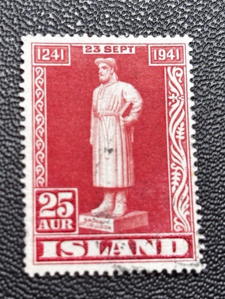Iceland Postage Stamp 25 aur Red Statue 1941-1950 Mint Hinged Used Iceland Postage Stamp 25 aur Red Statue 1941-1950 Mint Hinged Used