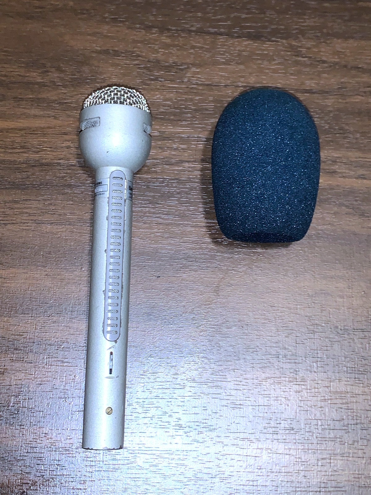 Electro-Voice RE15 Dynamic Cardioid Microphone (SN 8020) with Blue Foam Cover