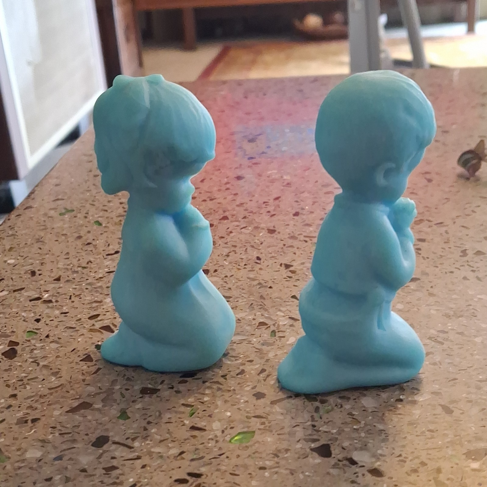 Vintage Fenton Satin Glass Uranium Praying Boy and Praying Girl 4