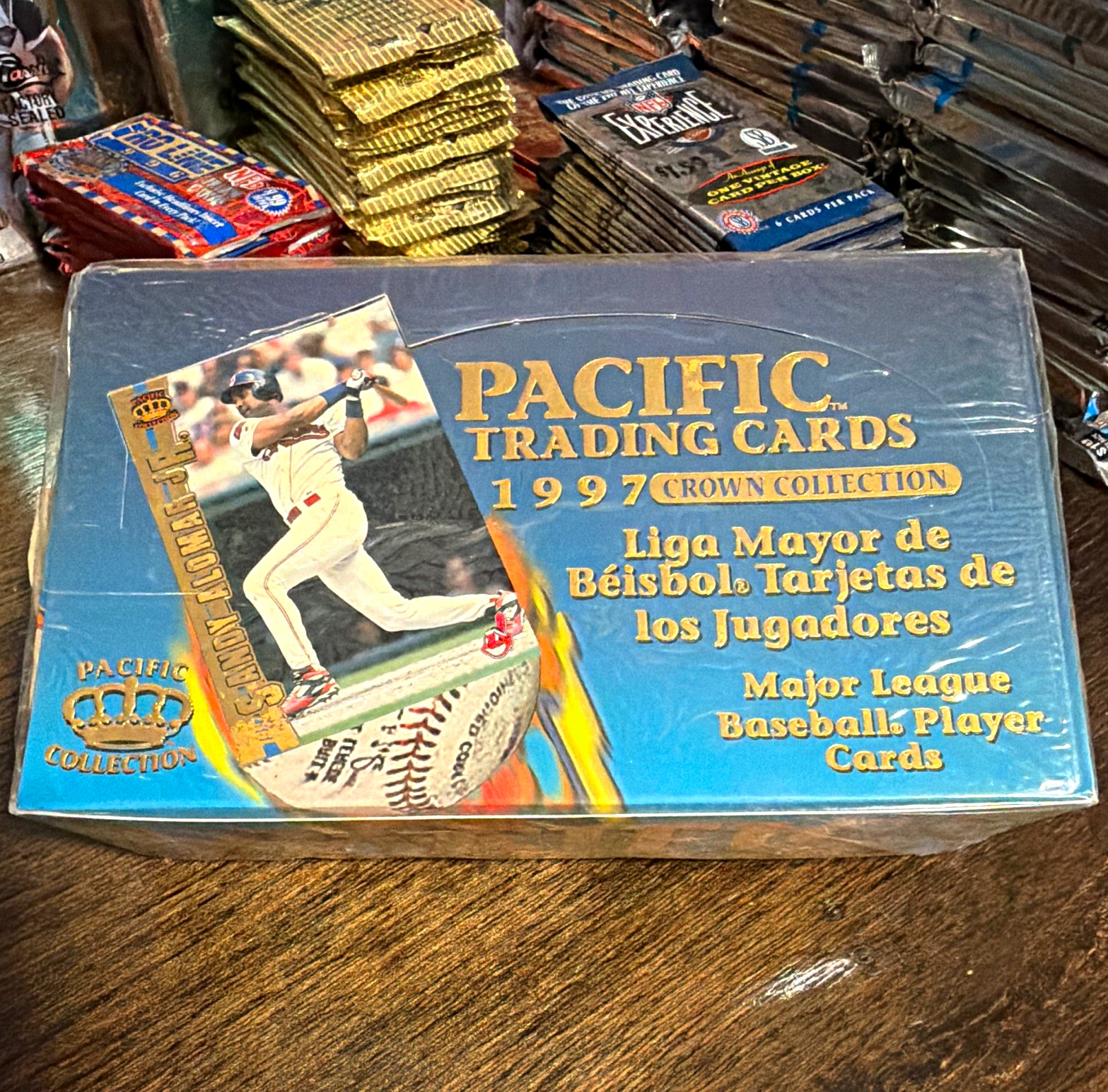 Pacific 1997 Crown Collection MLB Baseball - Sealed Trading Card Box - 300 cards Pacific 1997 Crown Collection MLB Baseball - Sealed Trading Card Box - 300 cards