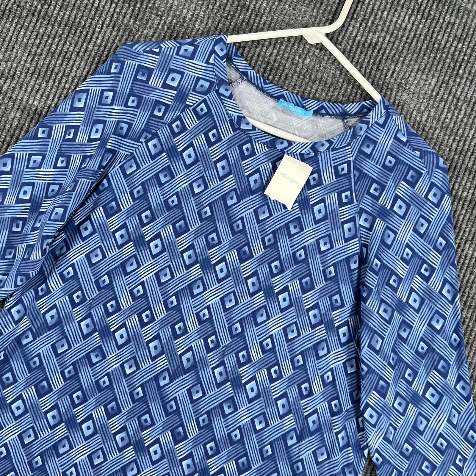 J McLaughlin Shirt Top Blouse Womens Size Large Blue Geometric Long Sleeve New