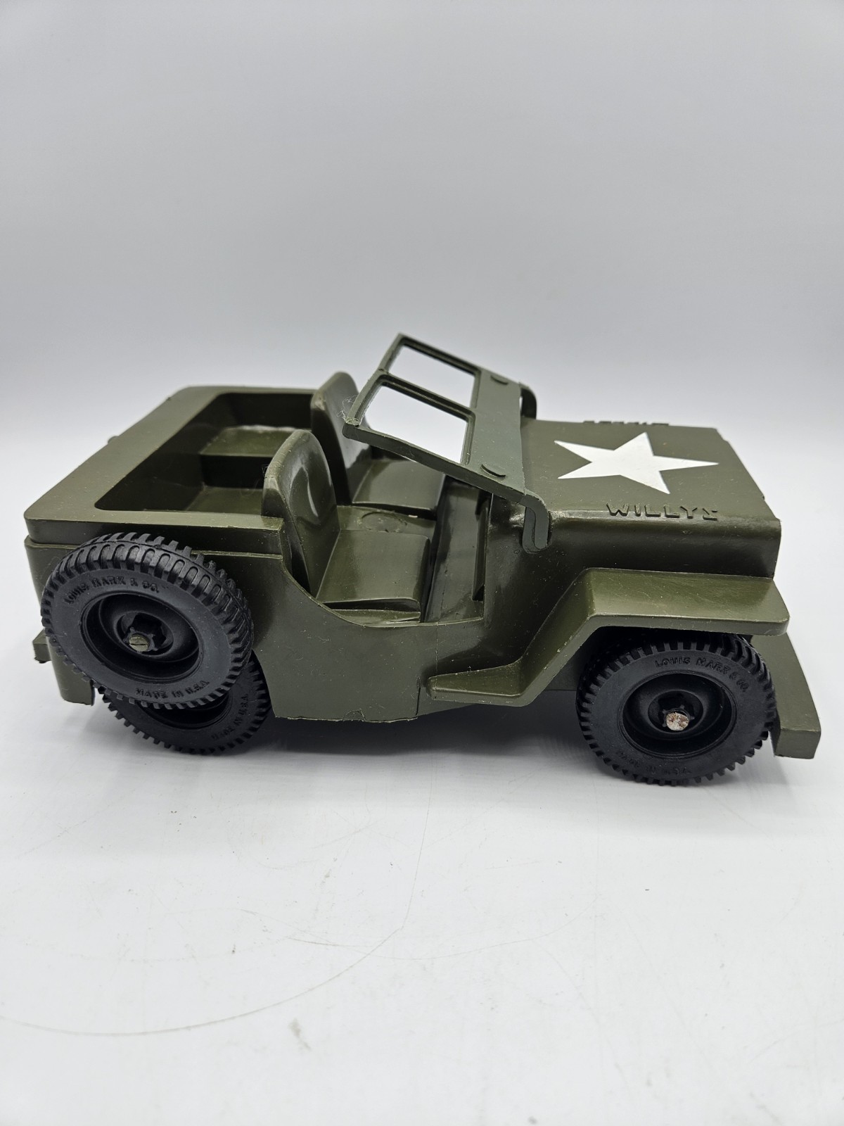Louis Marx & Co Willyz Army Jeep Vintage Plastic Jeep Louis Marx & Co Willyz Army Jeep Vintage Plastic Jeep