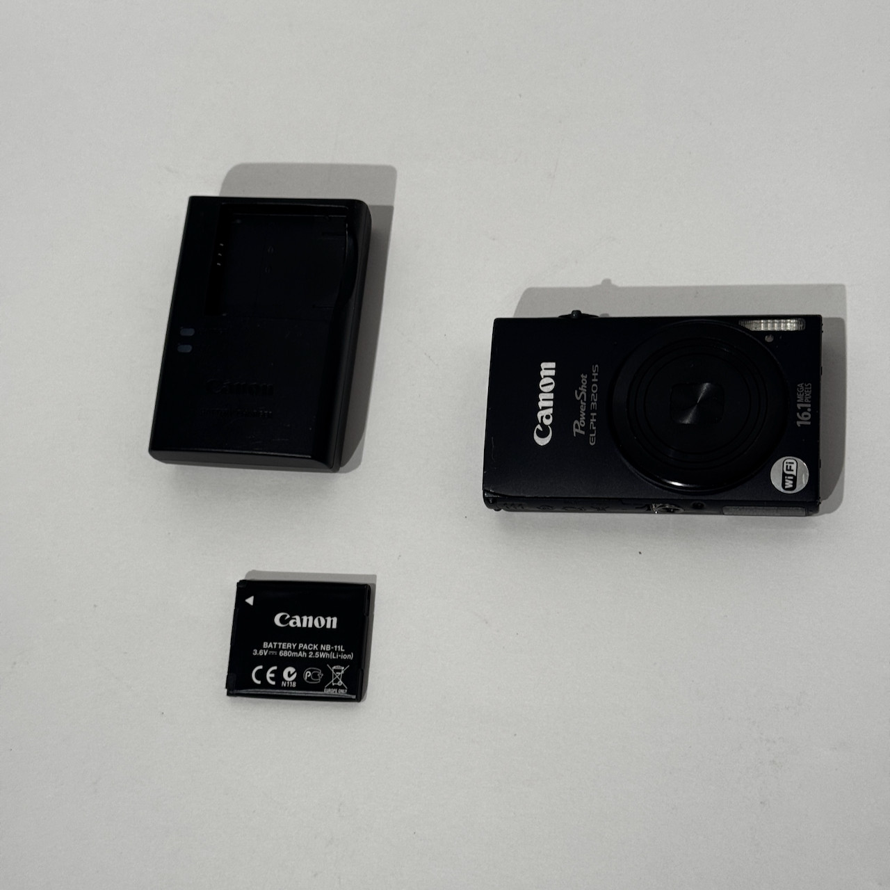 Canon PowerShot ELPH 320 HS 16.1MP Digital Camera Black WiFi Tested w/ Charger