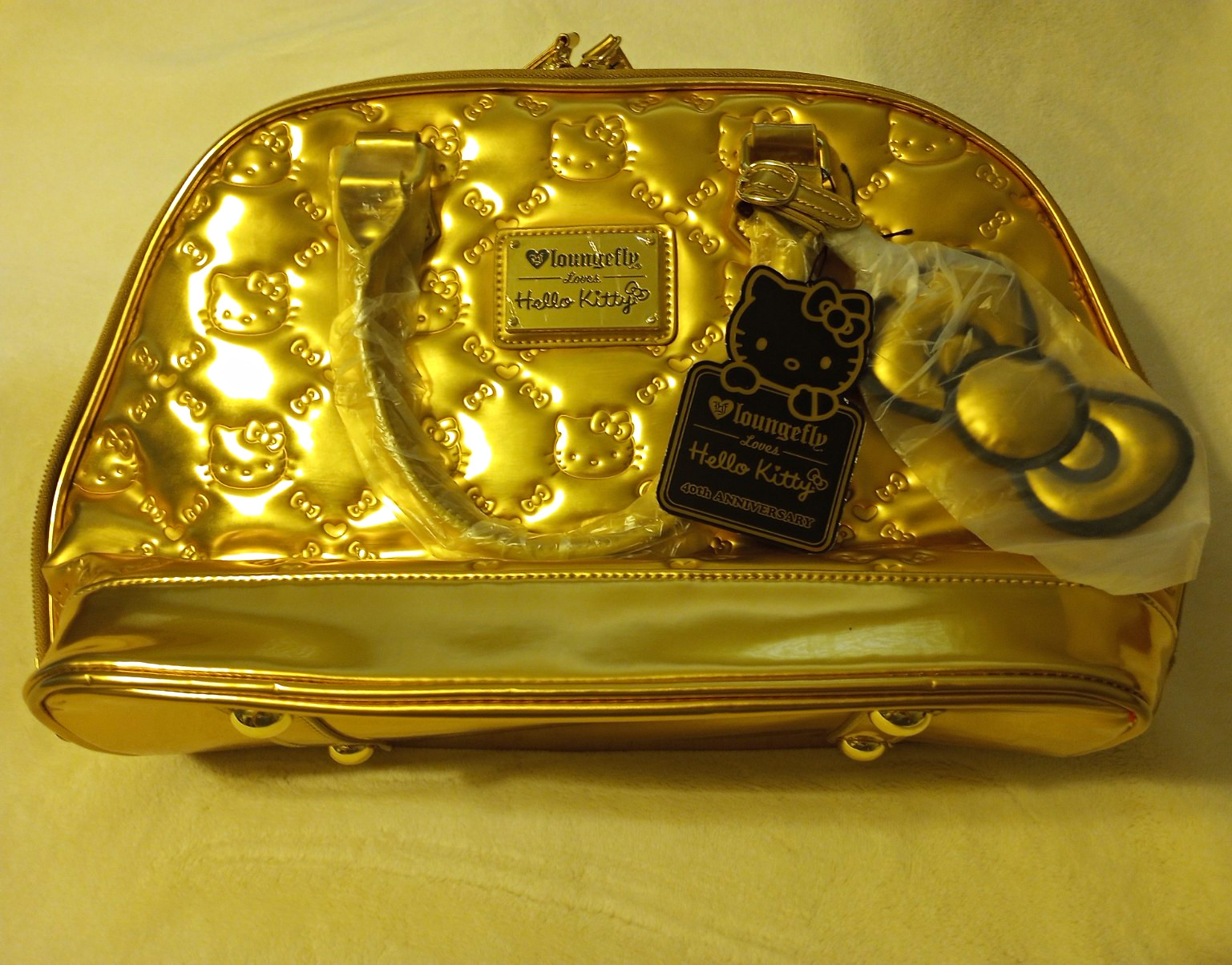 Loungefly Hello Kitty Con 2014 Gold Limited Edition Handbag 2/200