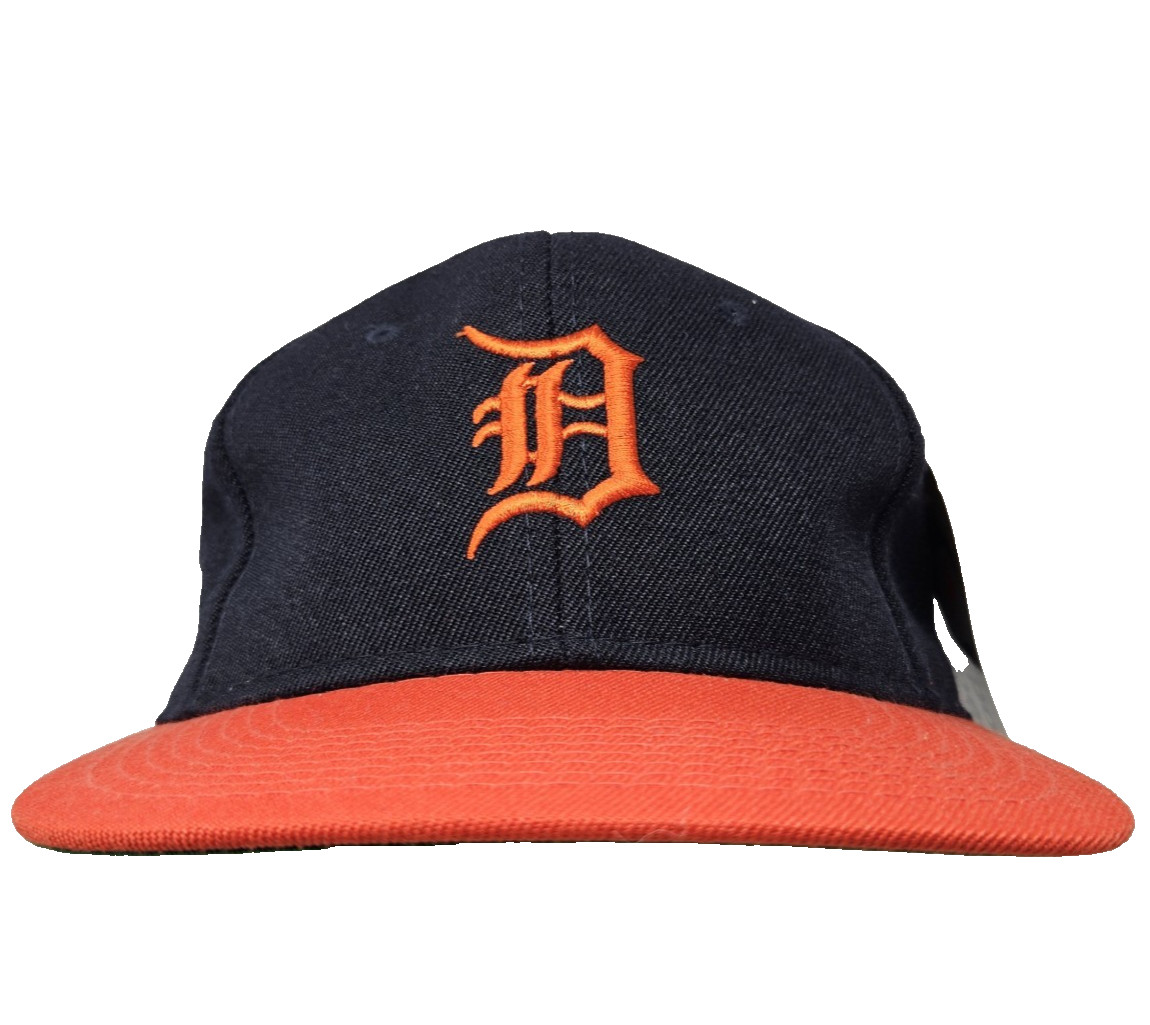 Vintage Detroit Tigers Sports Specialties Plain Logo Fitted Hat Size 6 3/4 NWT Vintage Detroit Tigers Sports Specialties Plain Logo Fitted Hat Size 6 3/4 NWT