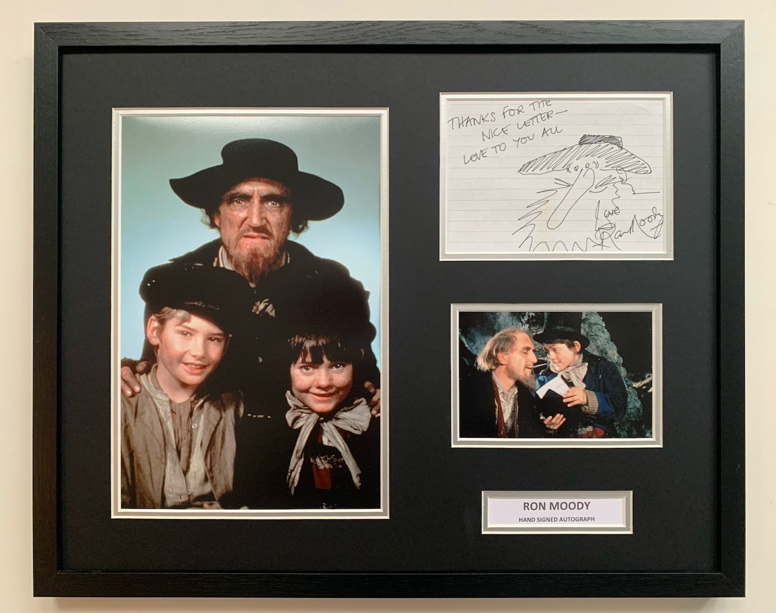 RARE Ron Moody Oliver Movie Signed Photo Display + COA + FRAMED AUTOGRAPH FAGIN