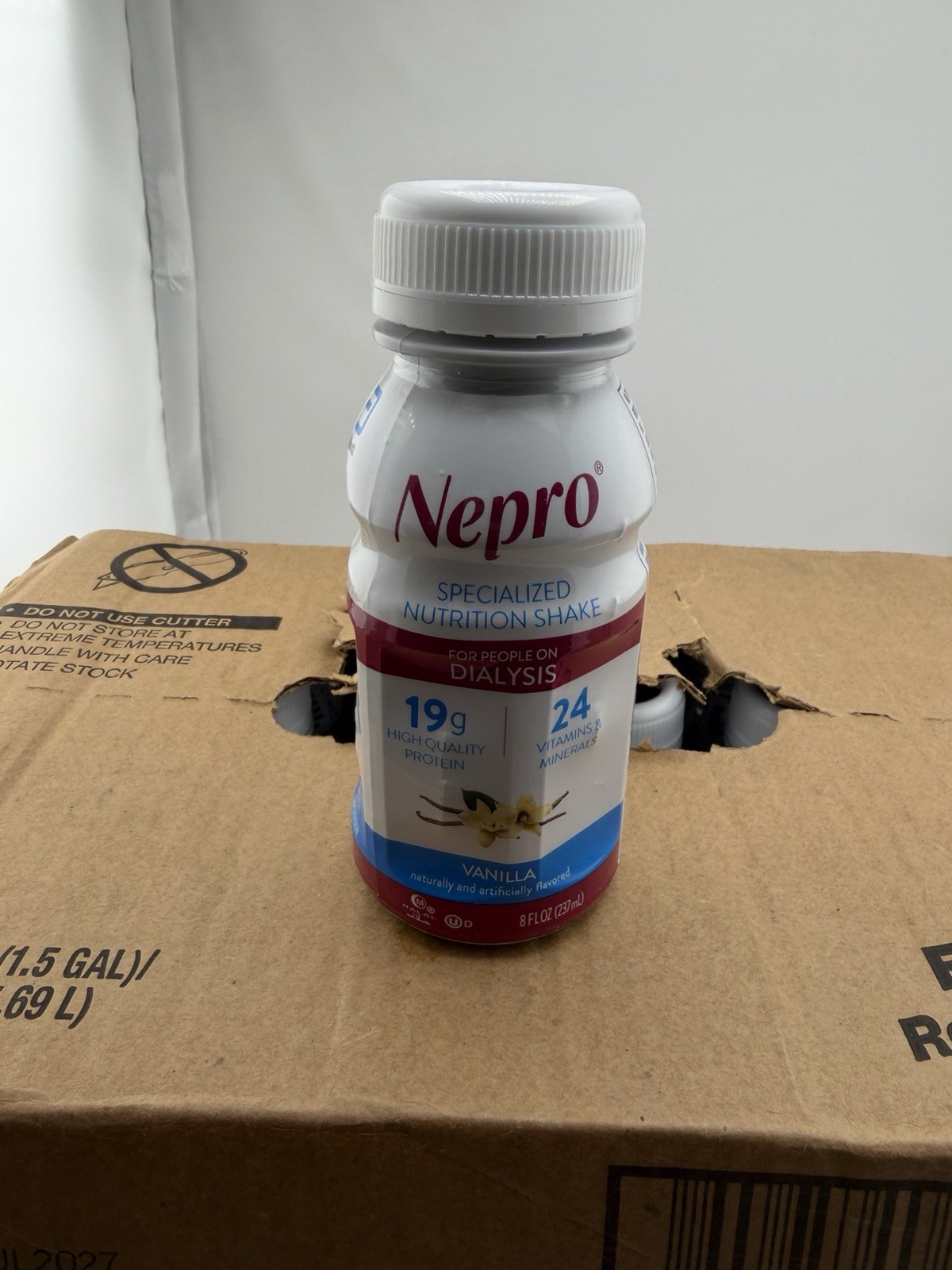 Nepro Specialized Nutrition Shake for People on Dialysis exp 7/2027 case of 24 Nepro Specialized Nutrition Shake for People on Dialysis exp 7/2027 case of 24