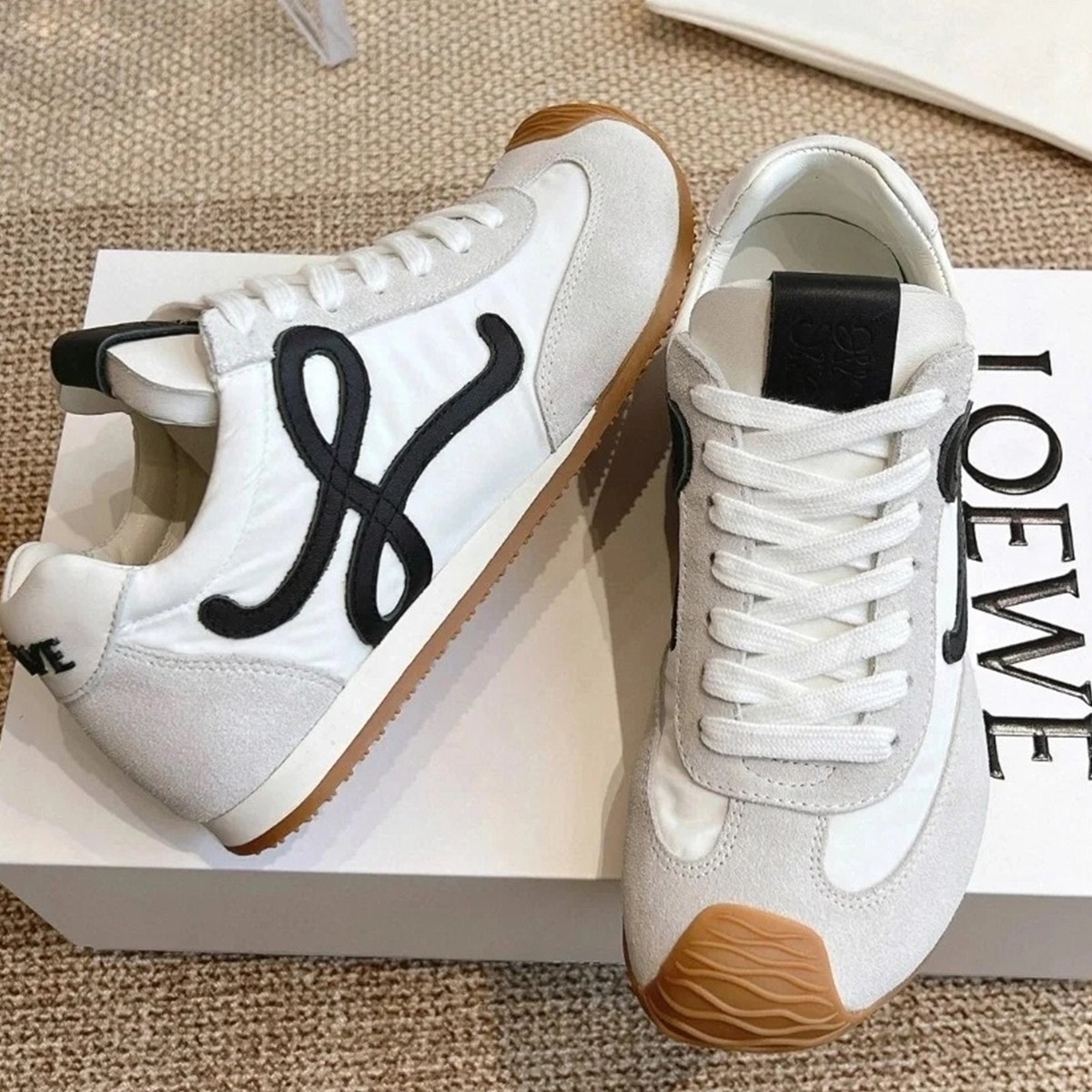 Loewe Ballet Runner 2.0 White Black M816282XB3 2101 Luxury Designer Sneakers