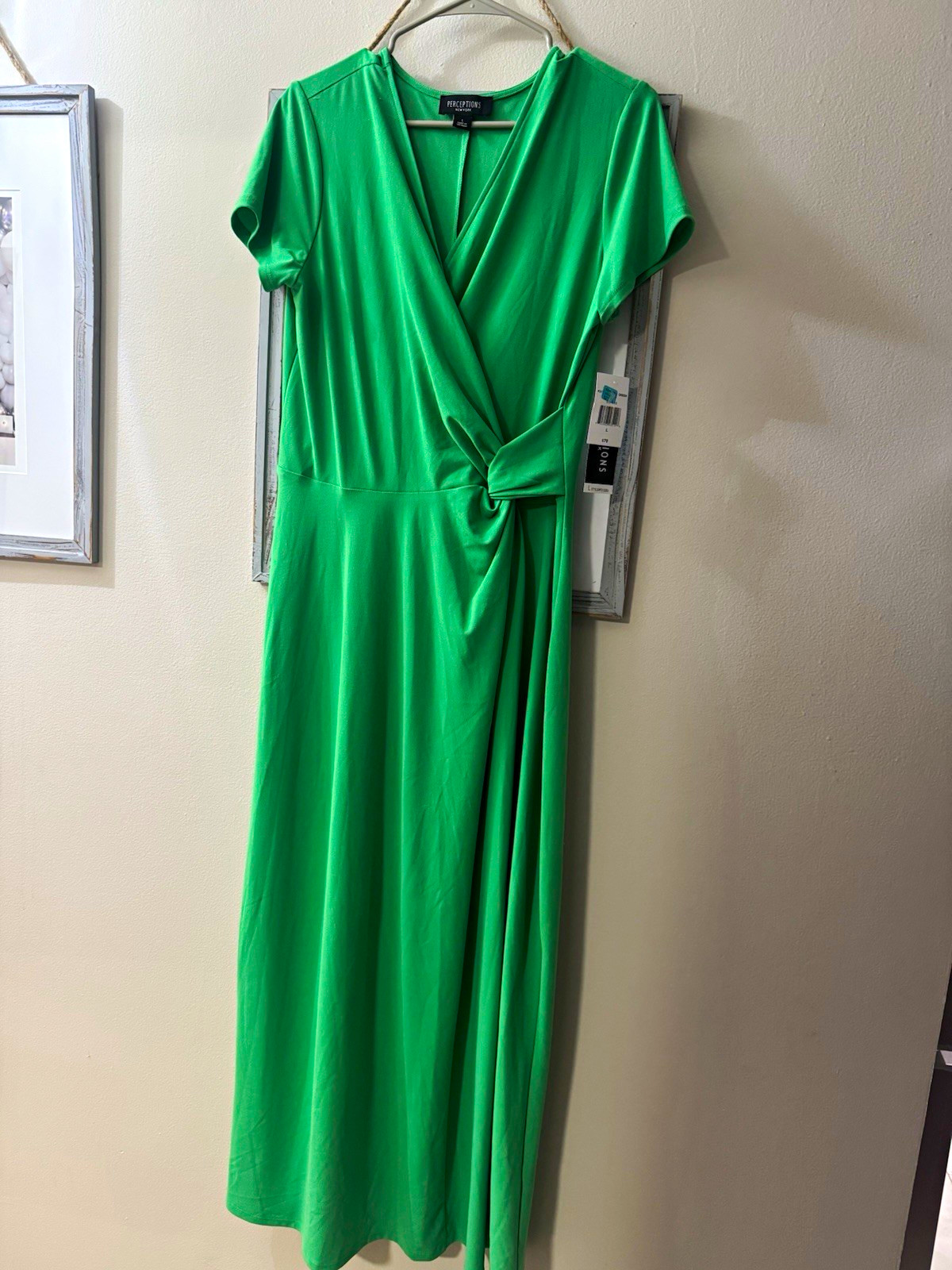 Perceptions New York Women\'s Green Solid Short Sleeve V-Neck Jumpsuit L P21329J