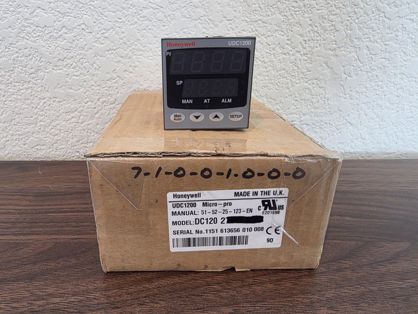 Honeywell UDC1200 Micro-Pro Digital Temperature Controller DC120271001000