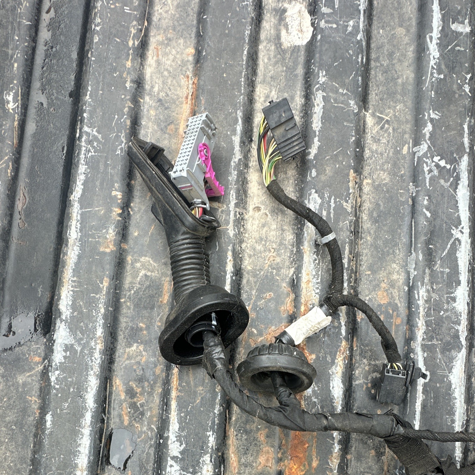 2014-2015 GMC Sierra Cab to Door Wiring Harness Factory OEM Used Part 2014-2015 GMC Sierra Cab to Door Wiring Harness Factory OEM Used Part