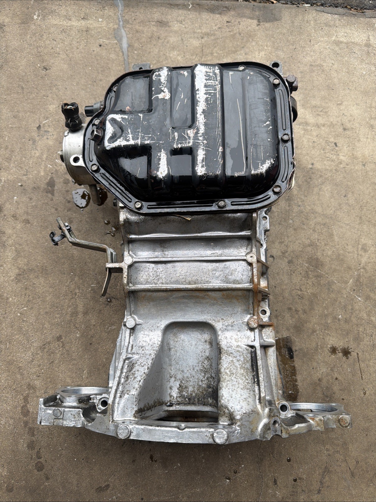 2003-2006 Nissan 350Z G35 Coupe Upper Oil Pan VQ35DE OEM 2003-2006 Nissan 350Z G35 Coupe Upper Oil Pan VQ35DE OEM