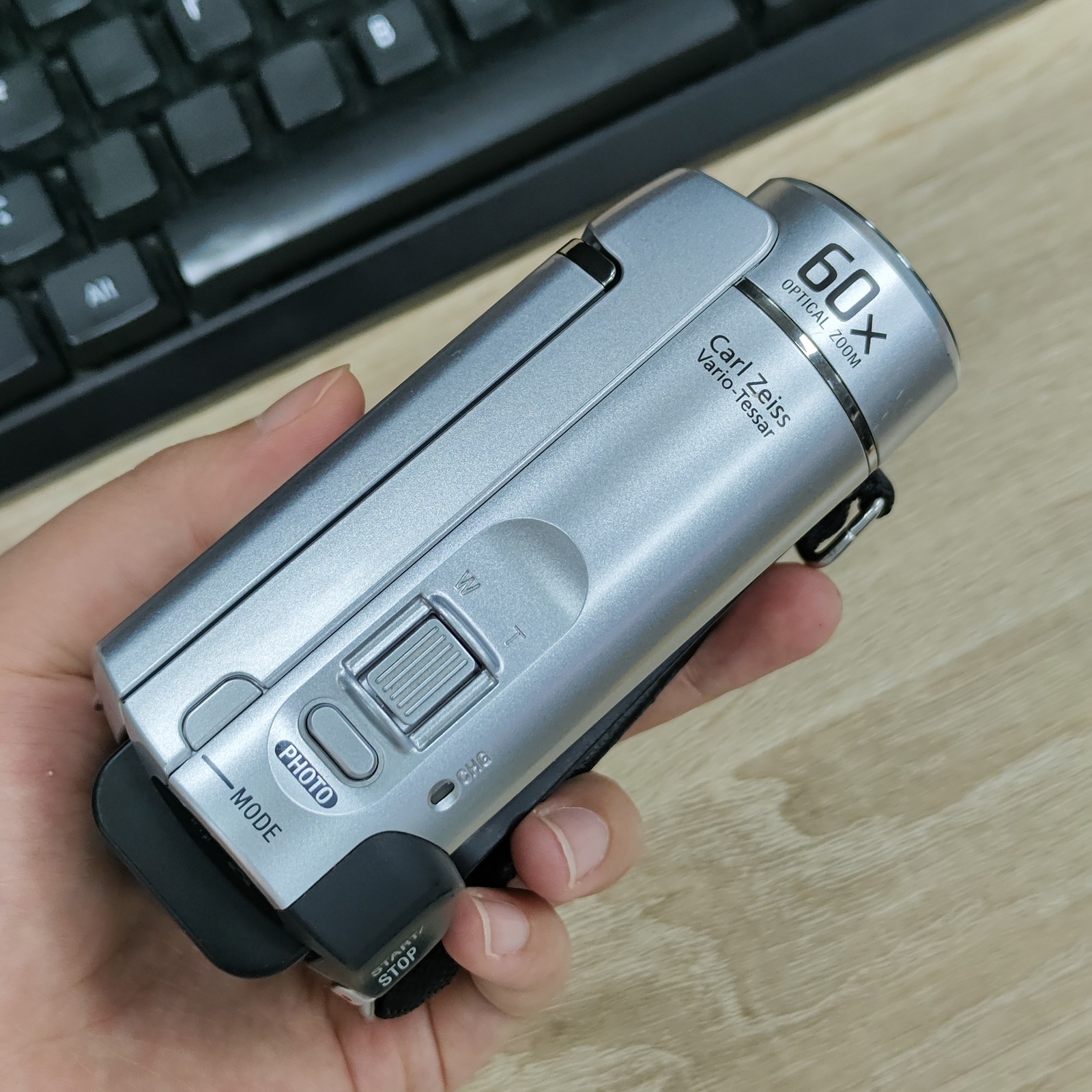 Sony DCR-SX40 60x Optical Zoom Handycam Camcorder Tested 100%Working