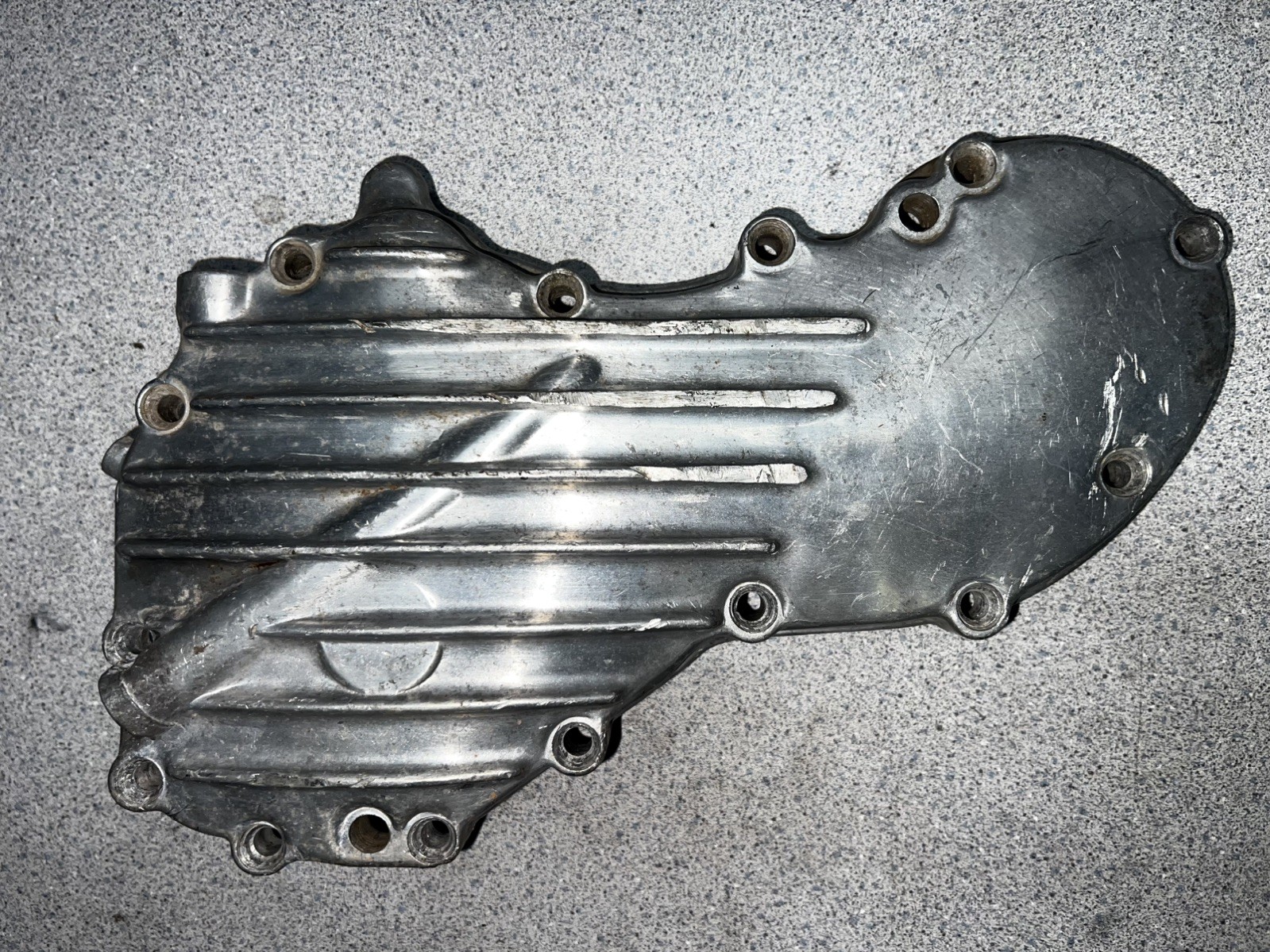 OEM HARLEY KNUCKLE CAM COVER 40-47 ALCOA 97-403 8 FIN RIB #2