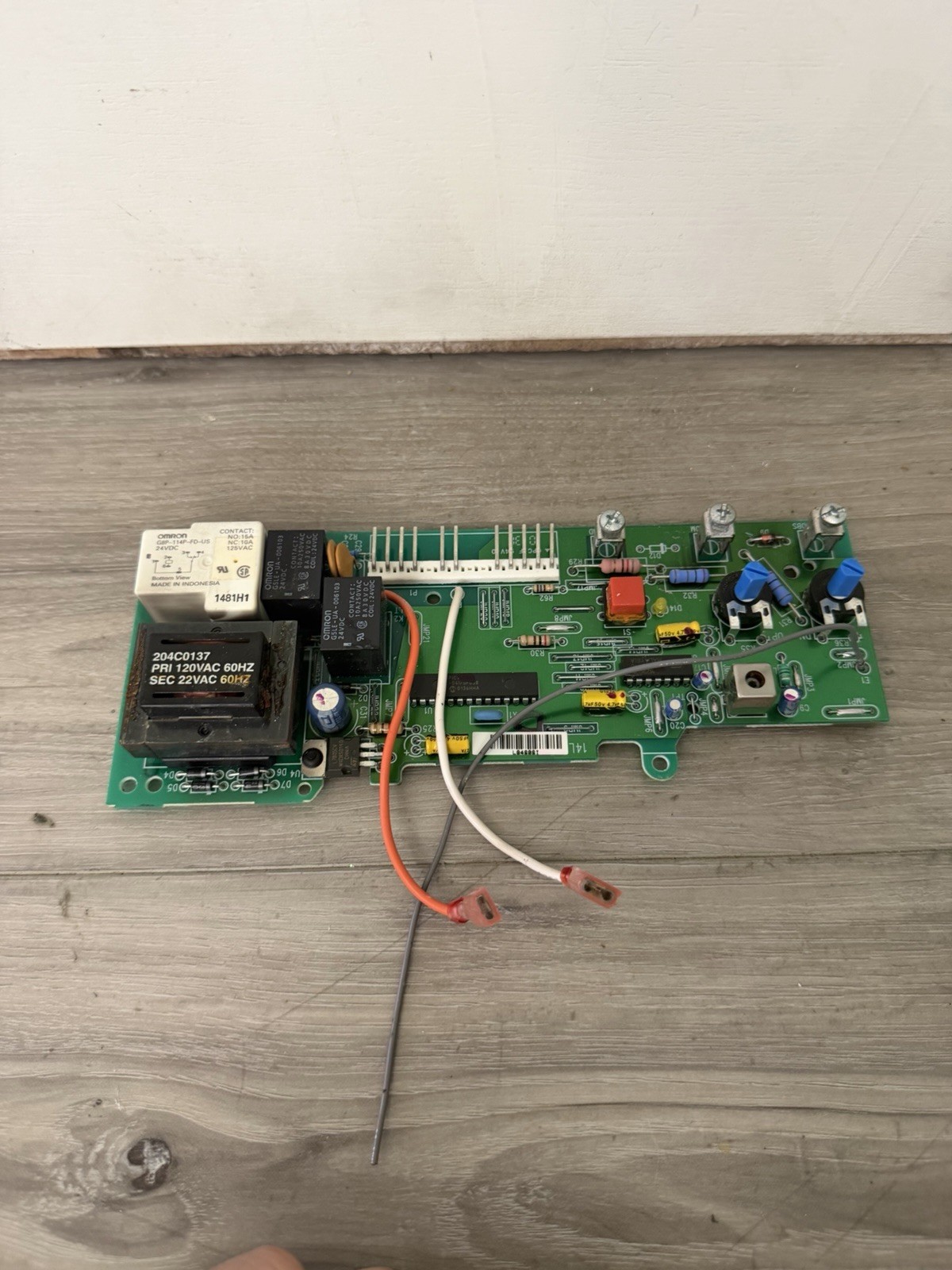OEM 41A5021-2 Sears Craftsman Circuit Logic Board Red Learn Button BOARD ONLY OEM 41A5021-2 Sears Craftsman Circuit Logic Board Red Learn Button BOARD ONLY