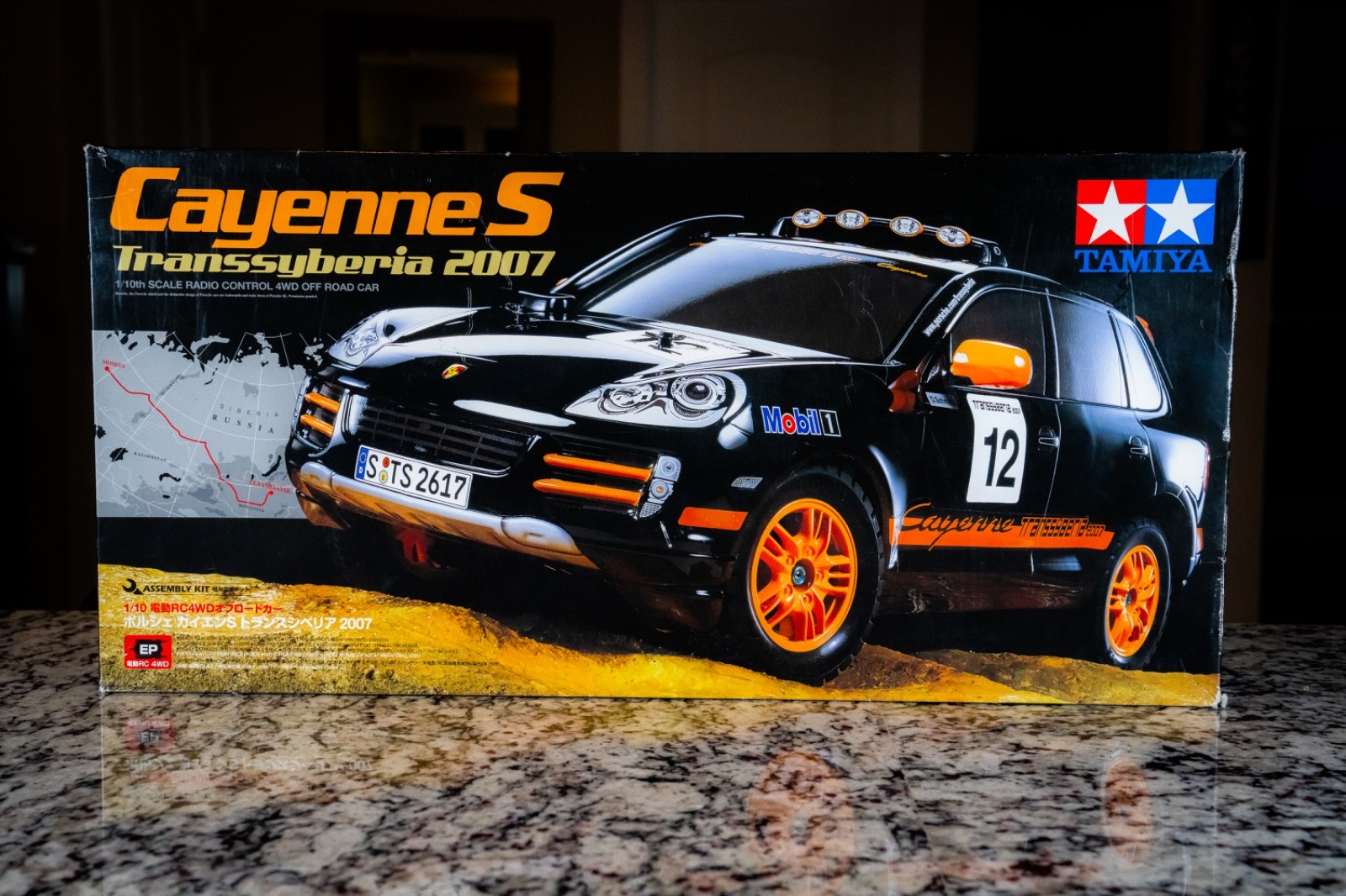 Tamiya Porsche Cayenne S Transsyberia 2007 RC Car Kit Tamiya Porsche Cayenne S Transsyberia 2007 RC Car Kit