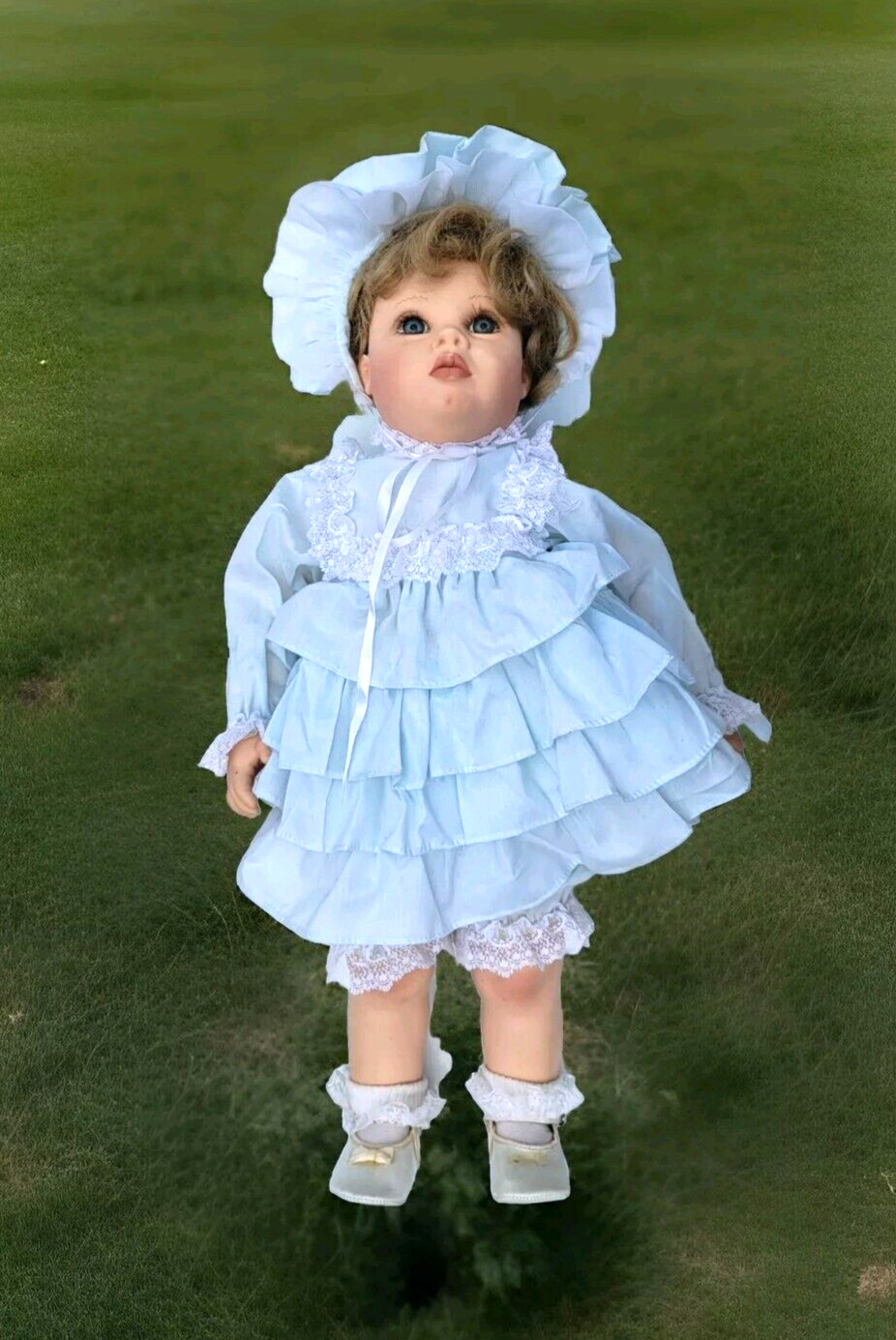 Vintage 1988 Elaine Campbell Doll \ Vintage 1988 Elaine Campbell Doll \
