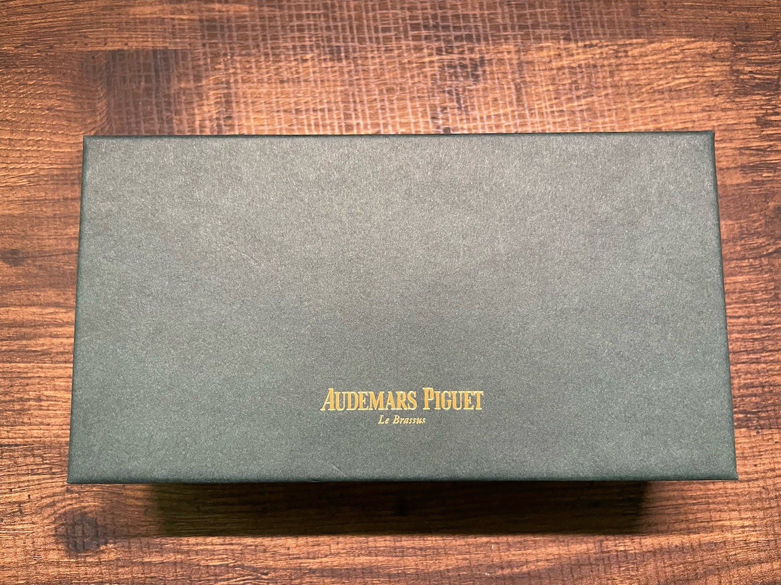 Audemars Piguet AP Royal Oak Green Sunglasses With Leather Case VIP Gift Audemars Piguet AP Royal Oak Green Sunglasses With Leather Case VIP Gift
