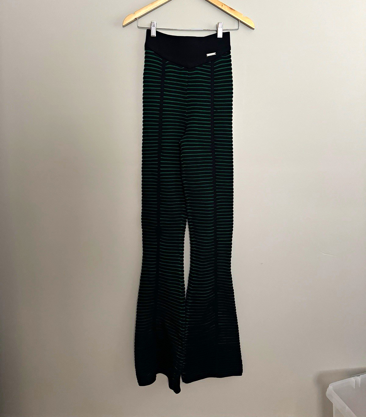 Maniere De Voir Black/Green Striped Knit Flared Pull-On Stretch Pants XS Maniere De Voir Black/Green Striped Knit Flared Pull-On Stretch Pants XS