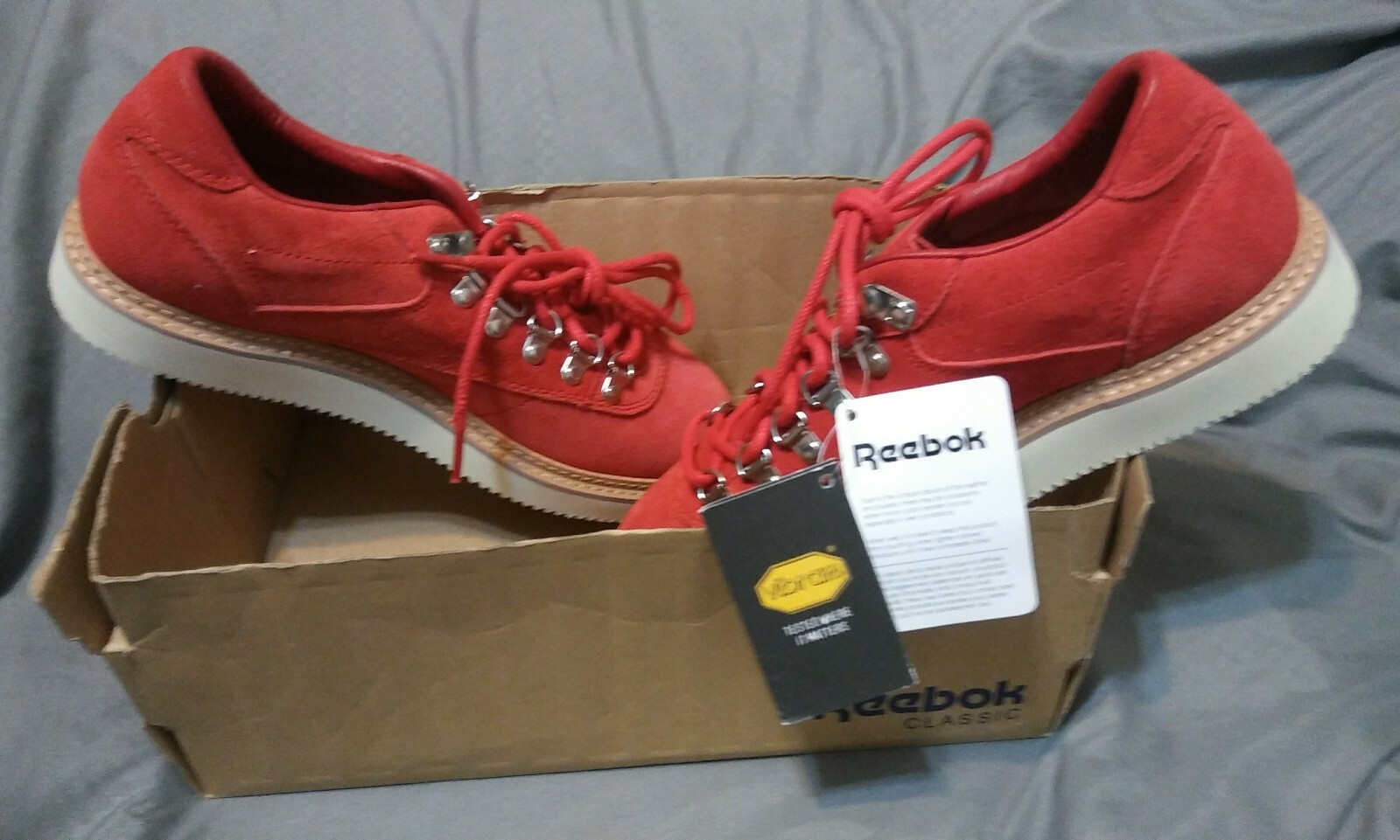 🔥SALE💥 RARE REEBOK EXOFIT CLEAN RW BOOTS LOW VIBRAM FLAT RED MEN 7.5 WOMEN 9.5