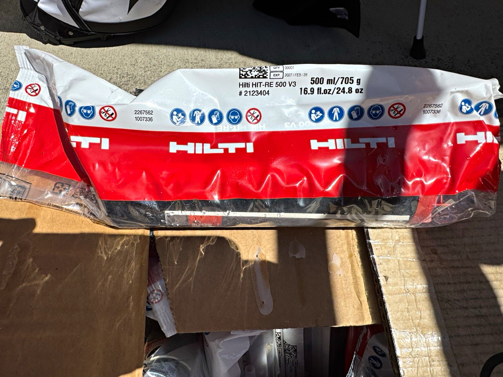 Hilti HIT-RE 500 V3 Epoxy Adhesive 500ml/705g MPN 2123404 Exp 2027-04-30 Hilti HIT-RE 500 V3 Epoxy Adhesive 500ml/705g MPN 2123404 Exp 2027-04-30