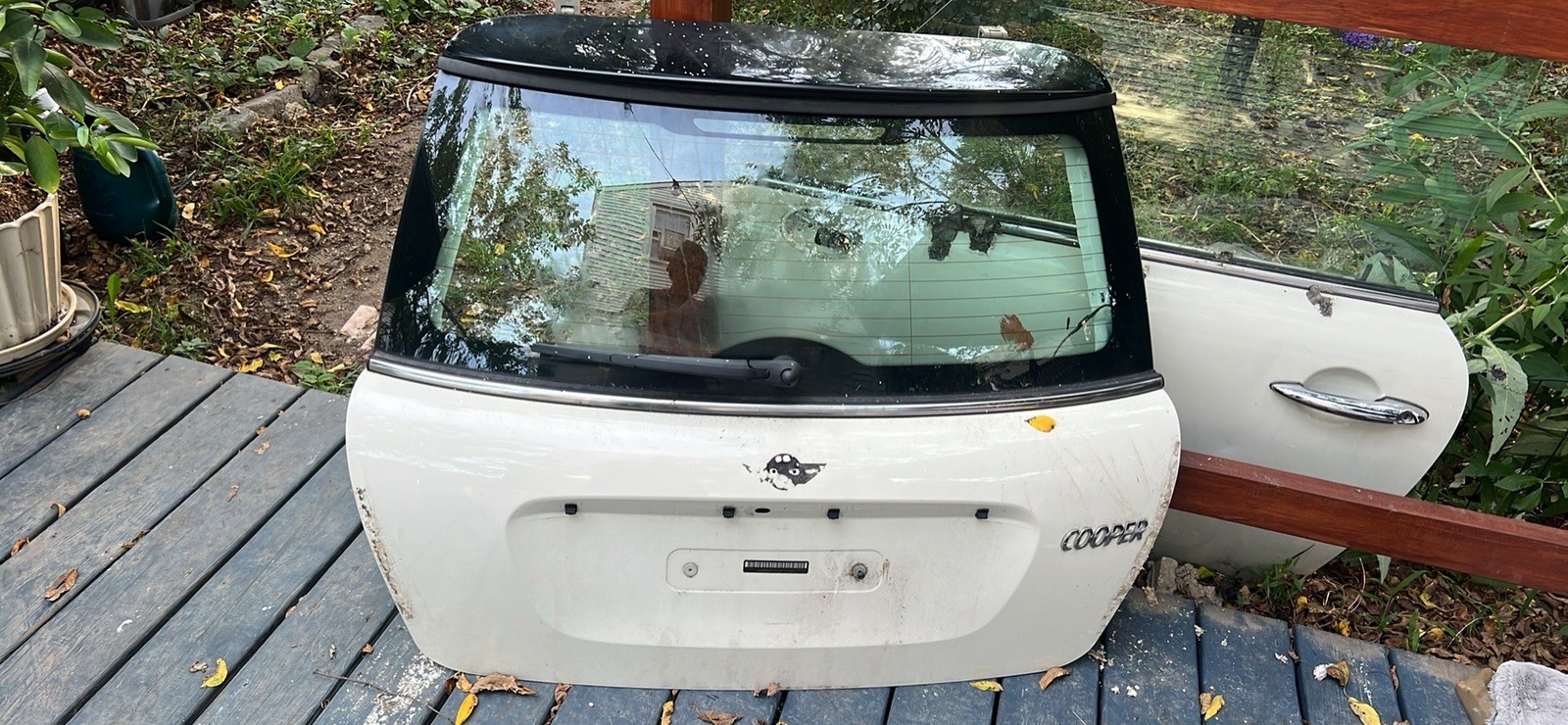 BMW Trunk Hatch Tailgate Liftgate Shell Rear Mini Cooper 2007- 2013 OEM 5162275 BMW Trunk Hatch Tailgate Liftgate Shell Rear Mini Cooper 2007- 2013 OEM 5162275