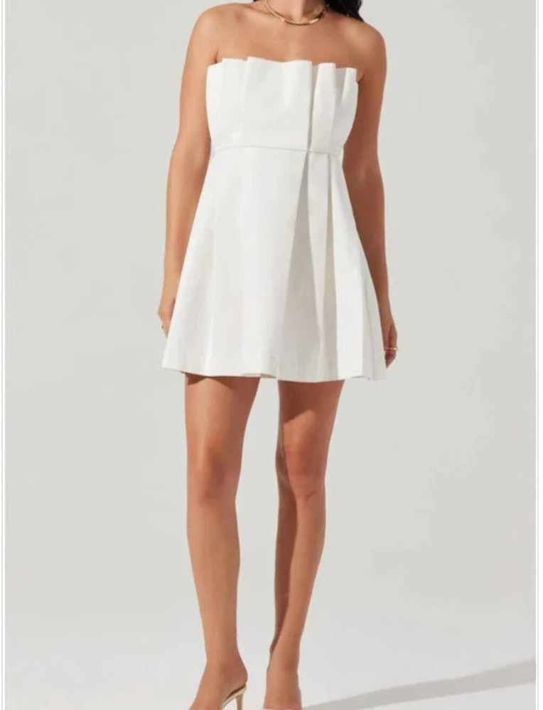 Astr the Label Strapless Off-White A-Line Dress Astr the Label Strapless Off-White A-Line Dress