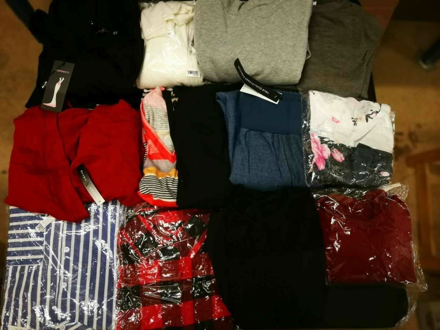 Wholesale Lot New with Tag Womens Clothing Dresses Sweater Coat Top 20 40 50 500