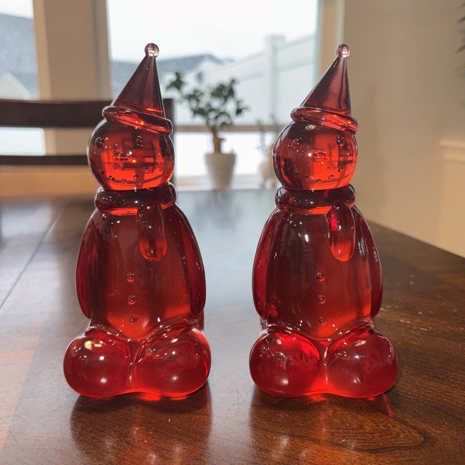 Set Of Two Resin vintage Red Snow Man Christmas decorations Set Of Two Resin vintage Red Snow Man Christmas decorations